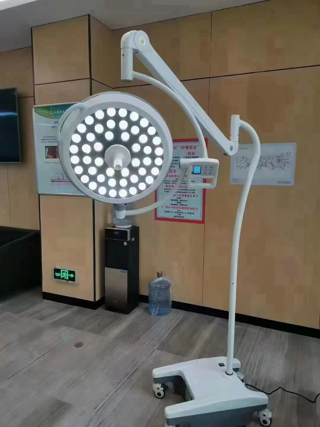 LIZE Floor standing Veterinary - Medical Lab For Sale 评论和价格